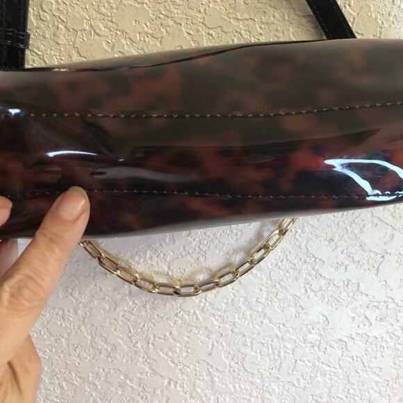 Zara Tortoiseshell Crossbody Bag with Gold Chain - Picture 7 of 11